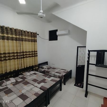 Rayyan Mahal Hotell Puttalam Eksteriør bilde