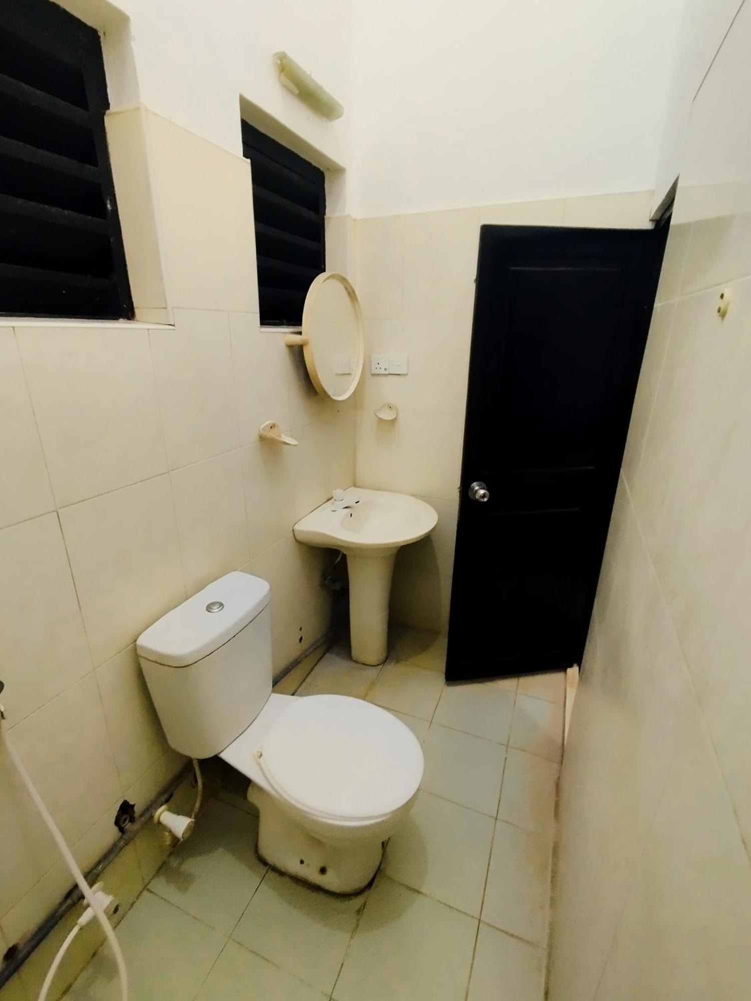 Rayyan Mahal Hotell Puttalam Eksteriør bilde