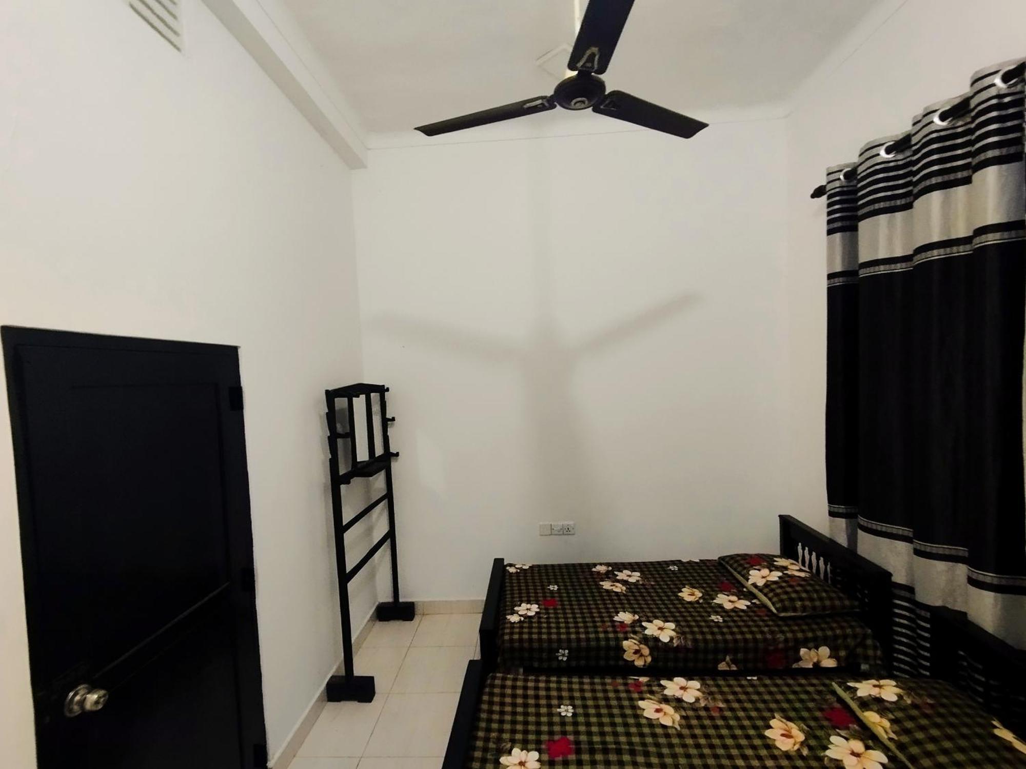 Rayyan Mahal Hotell Puttalam Eksteriør bilde