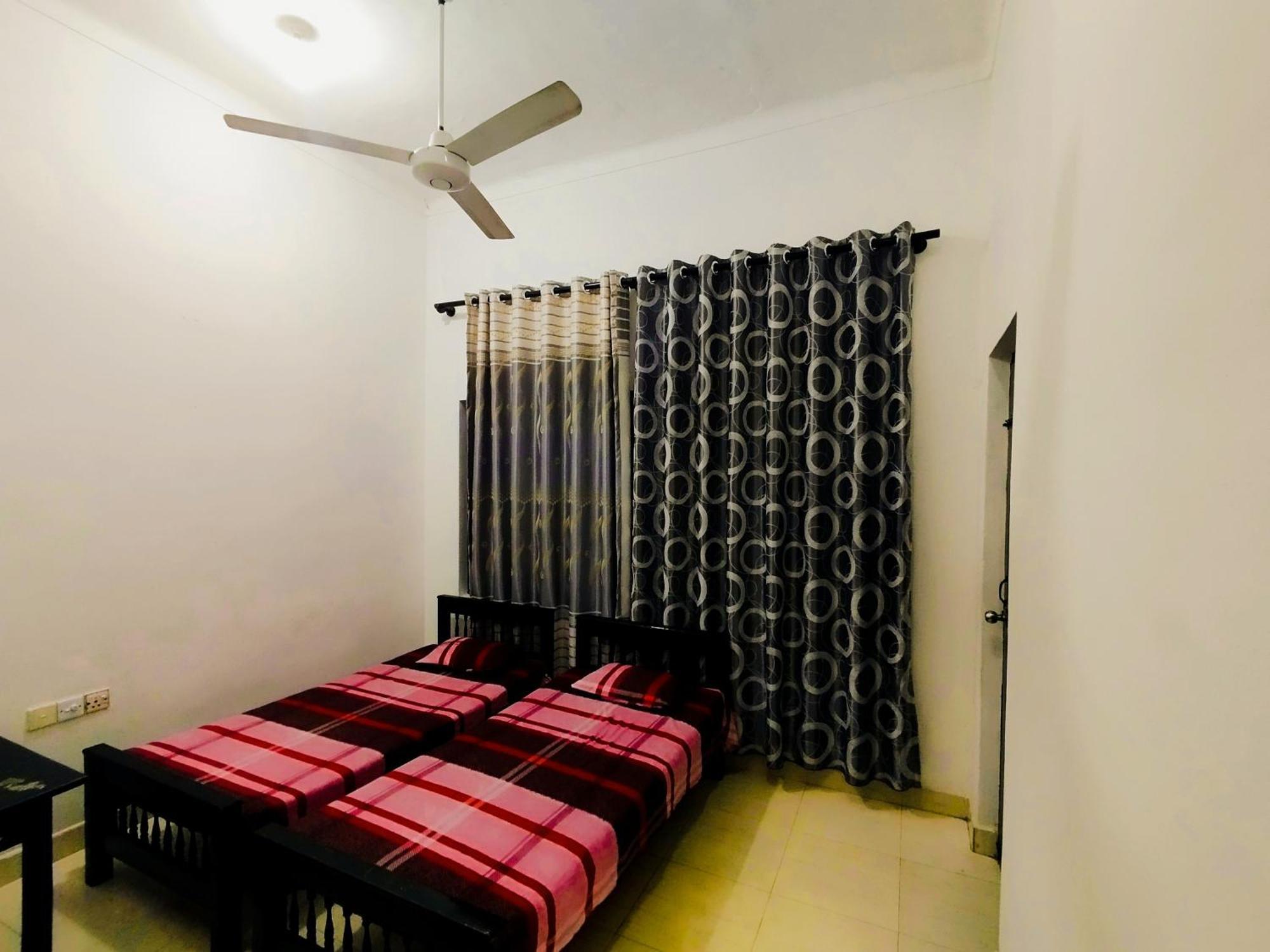 Rayyan Mahal Hotell Puttalam Eksteriør bilde